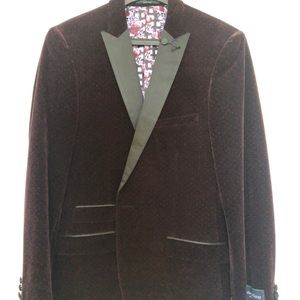Paisley & Gray Wine Suede Dinner Jacket